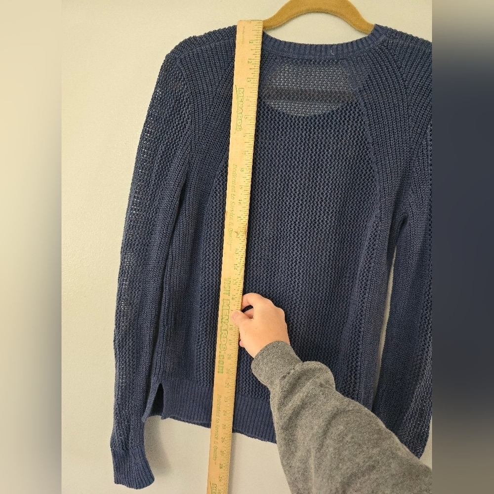 Athleta Size Small Navy Blue Mesh Pullover Sweater Crewneck - Picture 8 of 10